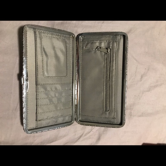 Wallet - Picture 2 of 2